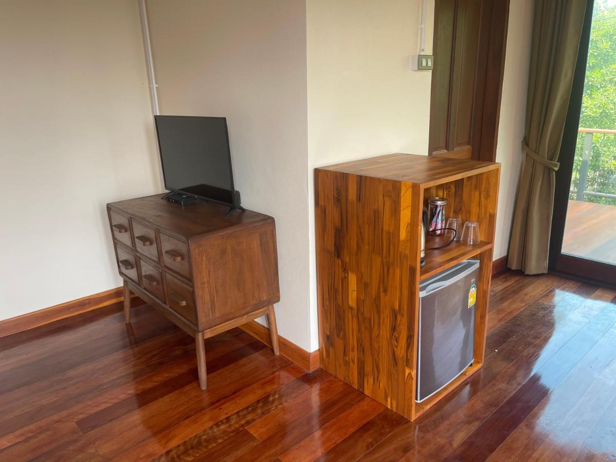 Banmai87 Guest House บ้านไม้87 เกสต์เฮ้าส์ Ayutthaya Eksteriør billede