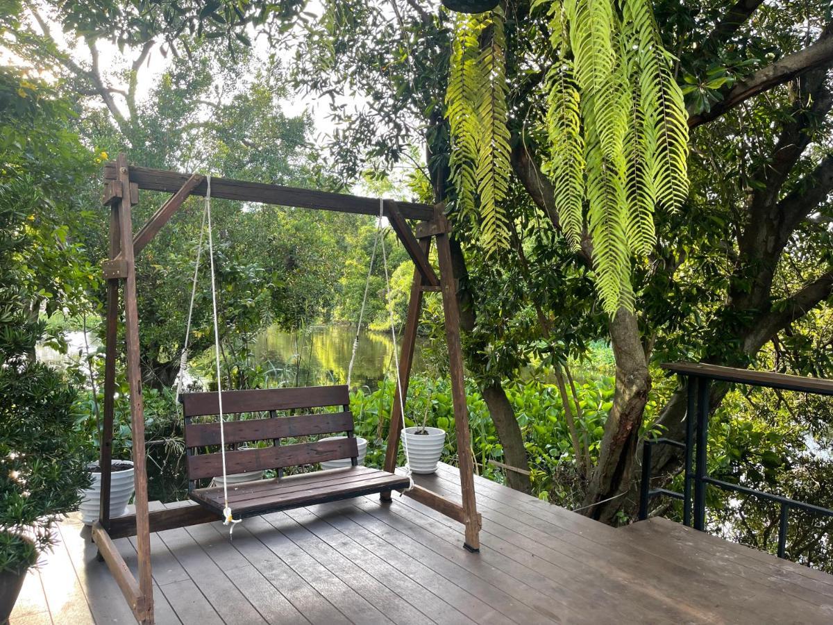 Banmai87 Guest House บ้านไม้87 เกสต์เฮ้าส์ Ayutthaya Eksteriør billede