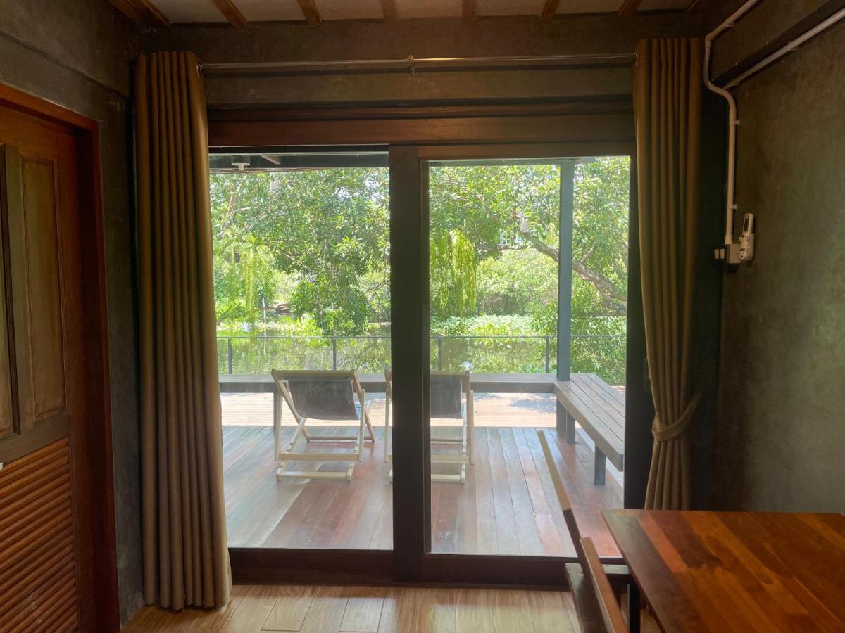 Banmai87 Guest House บ้านไม้87 เกสต์เฮ้าส์ Ayutthaya Eksteriør billede