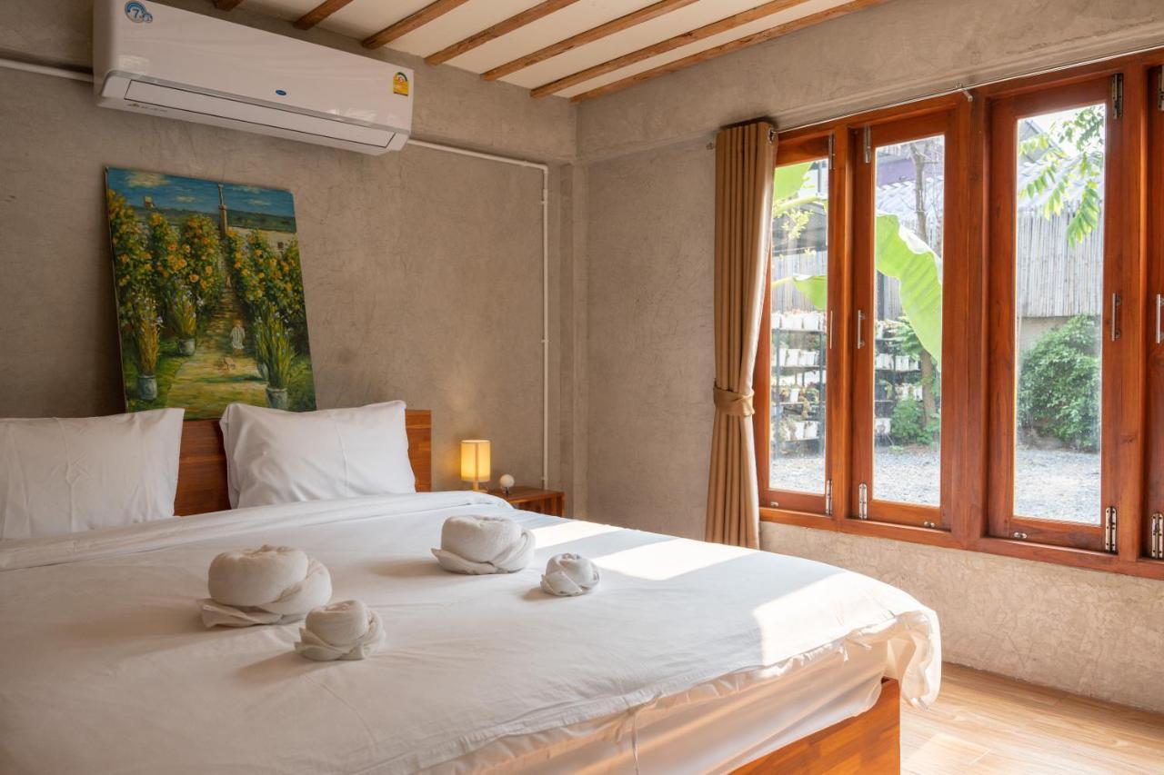 Banmai87 Guest House บ้านไม้87 เกสต์เฮ้าส์ Ayutthaya Eksteriør billede