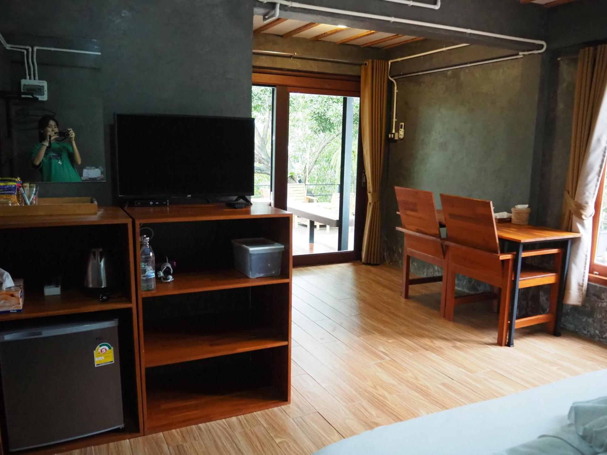 Banmai87 Guest House บ้านไม้87 เกสต์เฮ้าส์ Ayutthaya Eksteriør billede