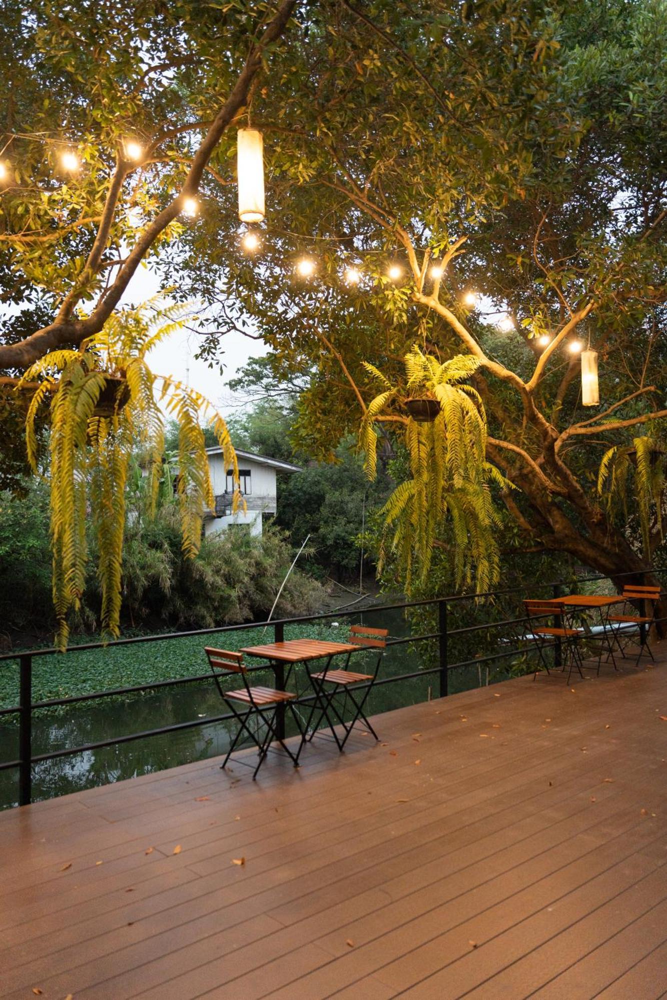 Banmai87 Guest House บ้านไม้87 เกสต์เฮ้าส์ Ayutthaya Eksteriør billede